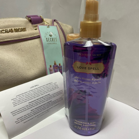 Victoria’s Secret Love Spell gift set w/ handbag vintage  lotion, mist, bodywash - Picture 4 of 11